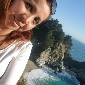 Meet your Posher, Ely